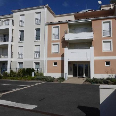Appartement 2 Pieces Avec Balcon, Parking Et Proche Plage A Saint-Gilles-Croix-De-Vie - Fr-1-224-587 Zewnętrze zdjęcie
