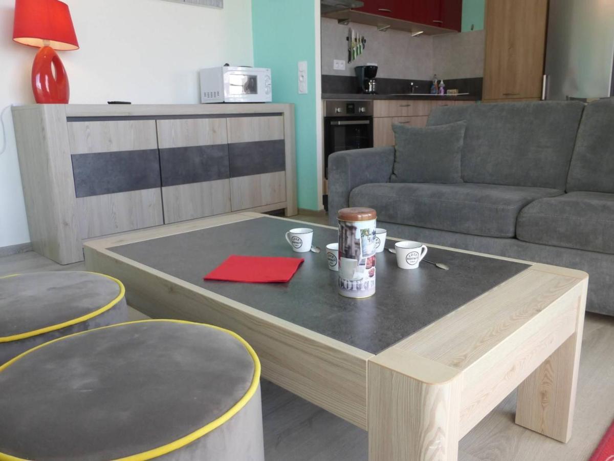 Appartement 2 Pieces Avec Balcon, Parking Et Proche Plage A Saint-Gilles-Croix-De-Vie - Fr-1-224-587 Zewnętrze zdjęcie