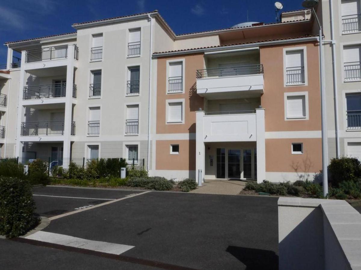 Appartement 2 Pieces Avec Balcon, Parking Et Proche Plage A Saint-Gilles-Croix-De-Vie - Fr-1-224-587 Zewnętrze zdjęcie